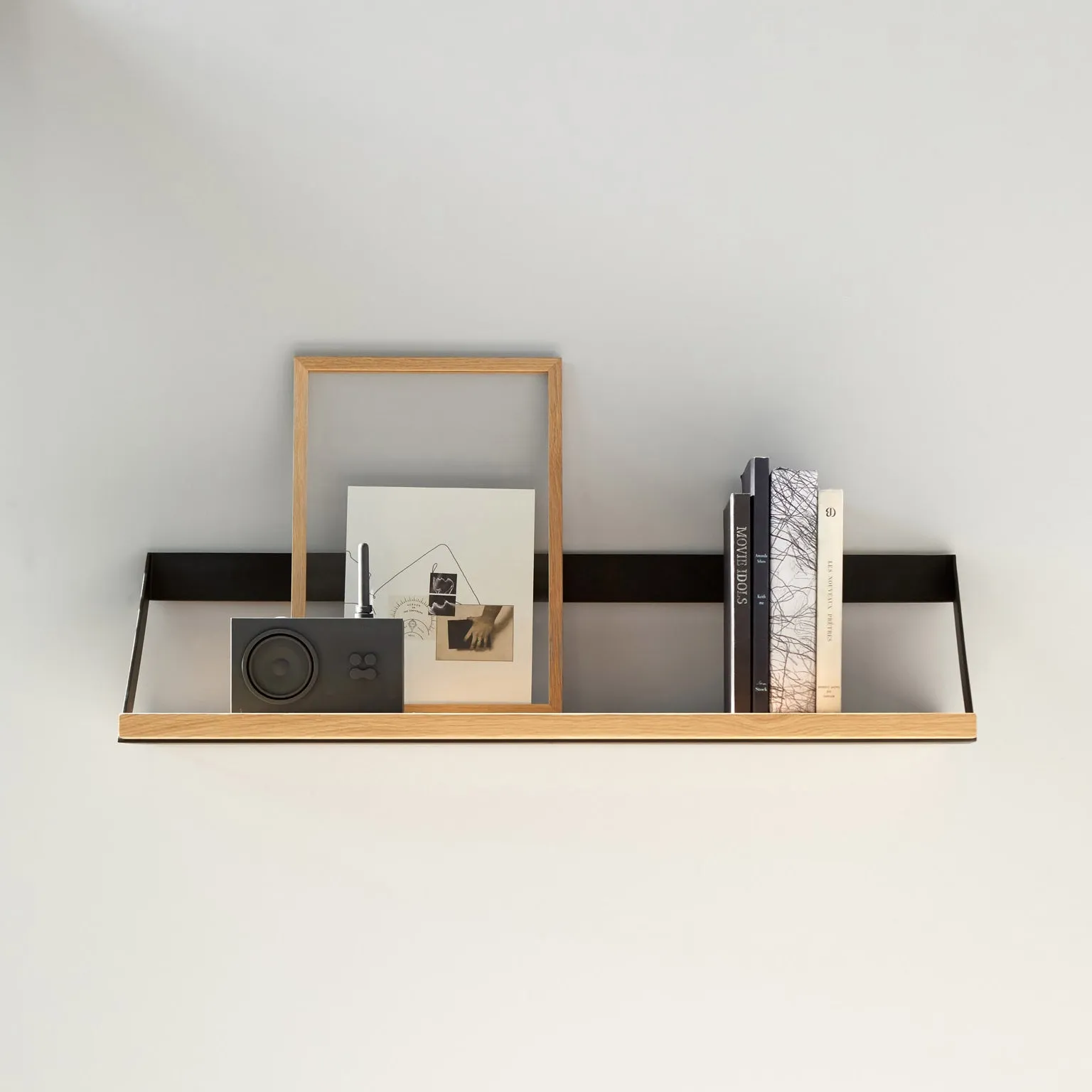 Ribbon Shelf