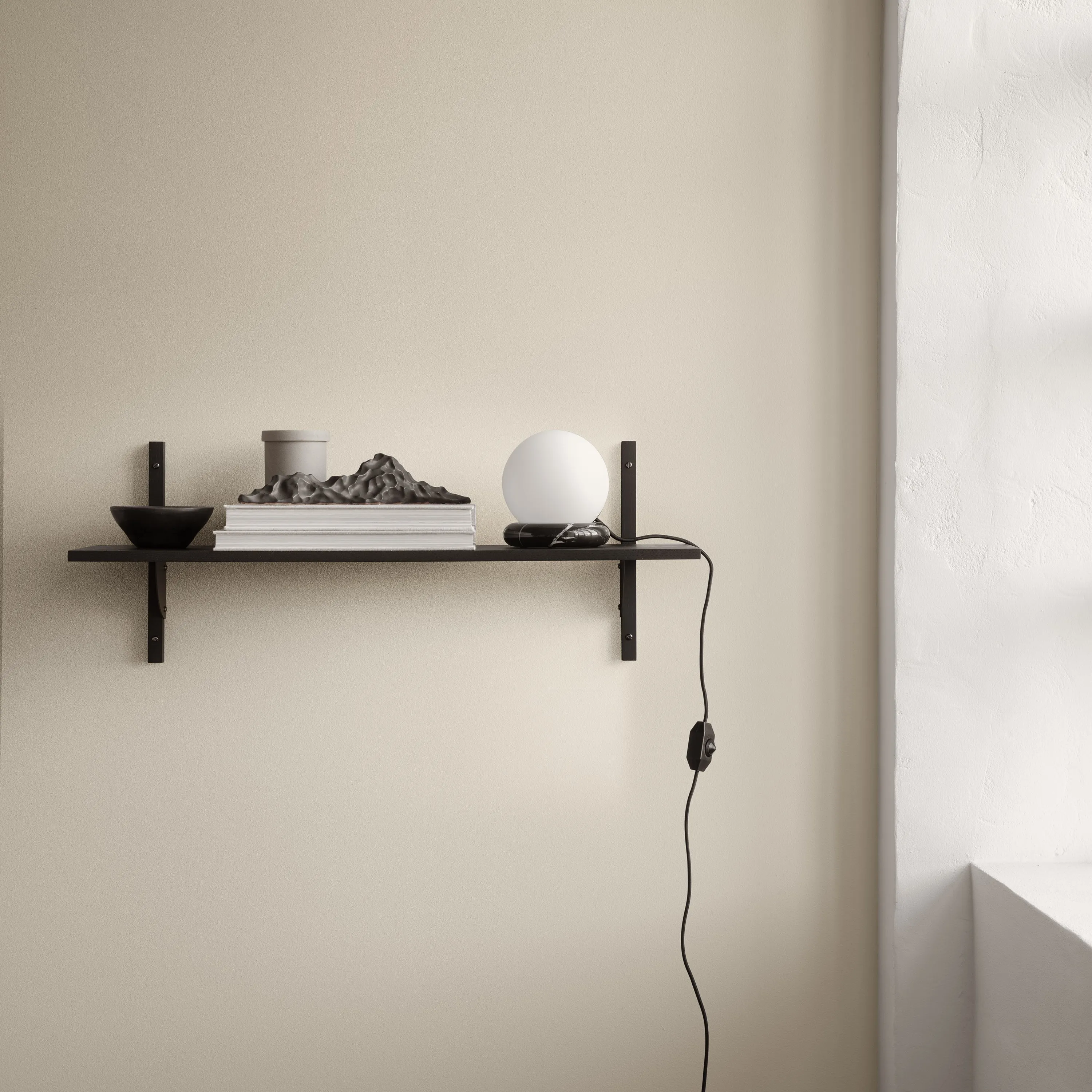 Sector Single Shelf