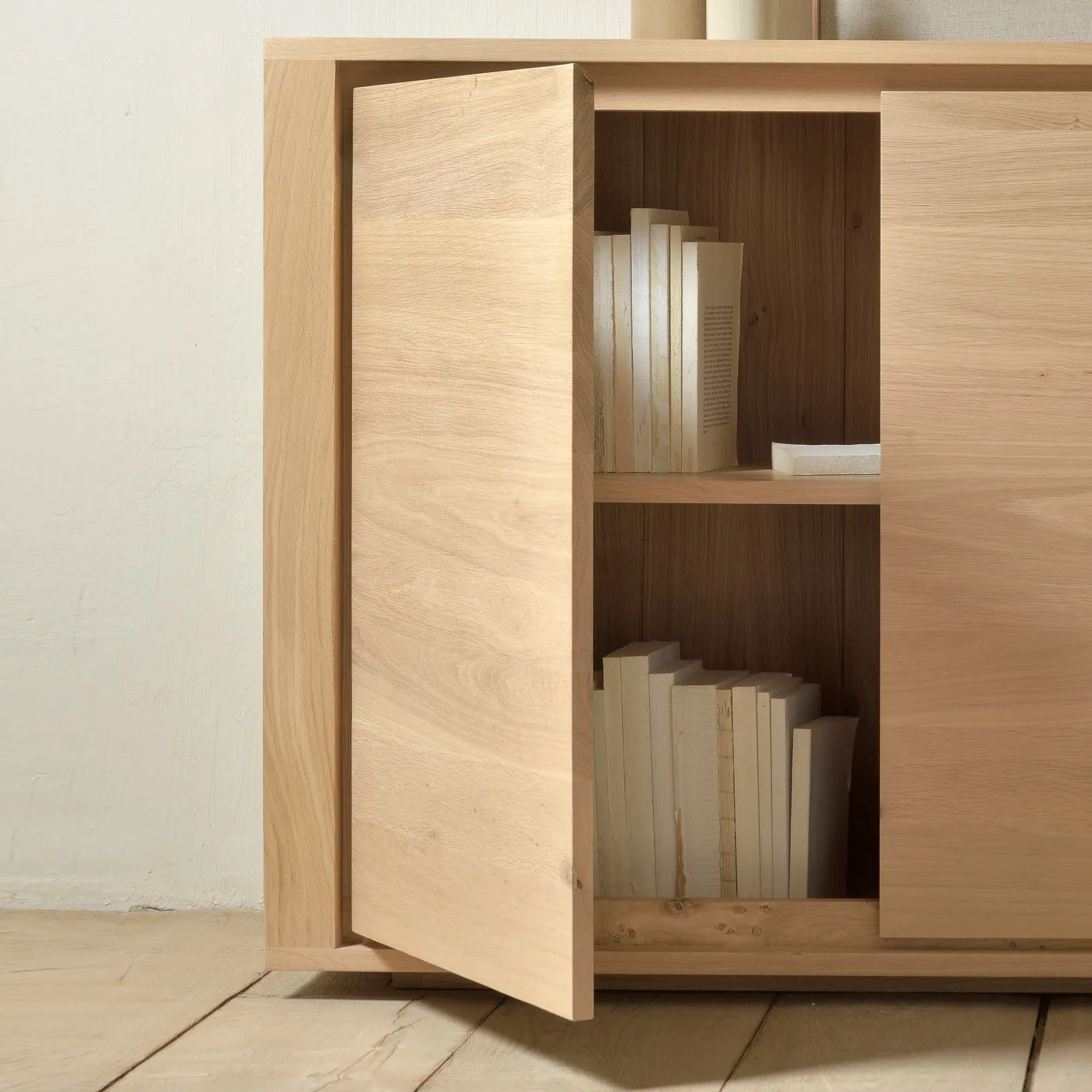 Shadow 2-Door Sideboard