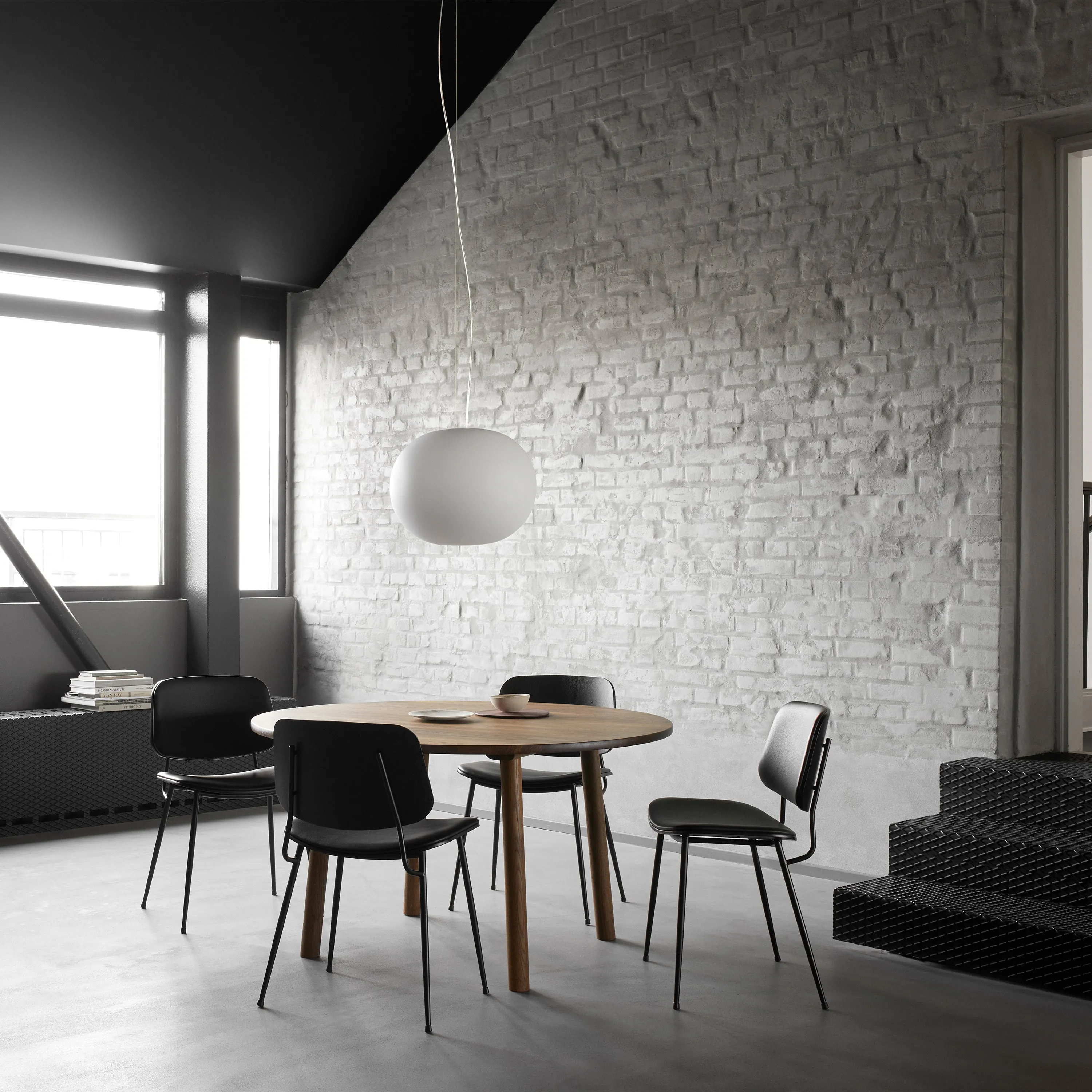 Taro Round Dining Table