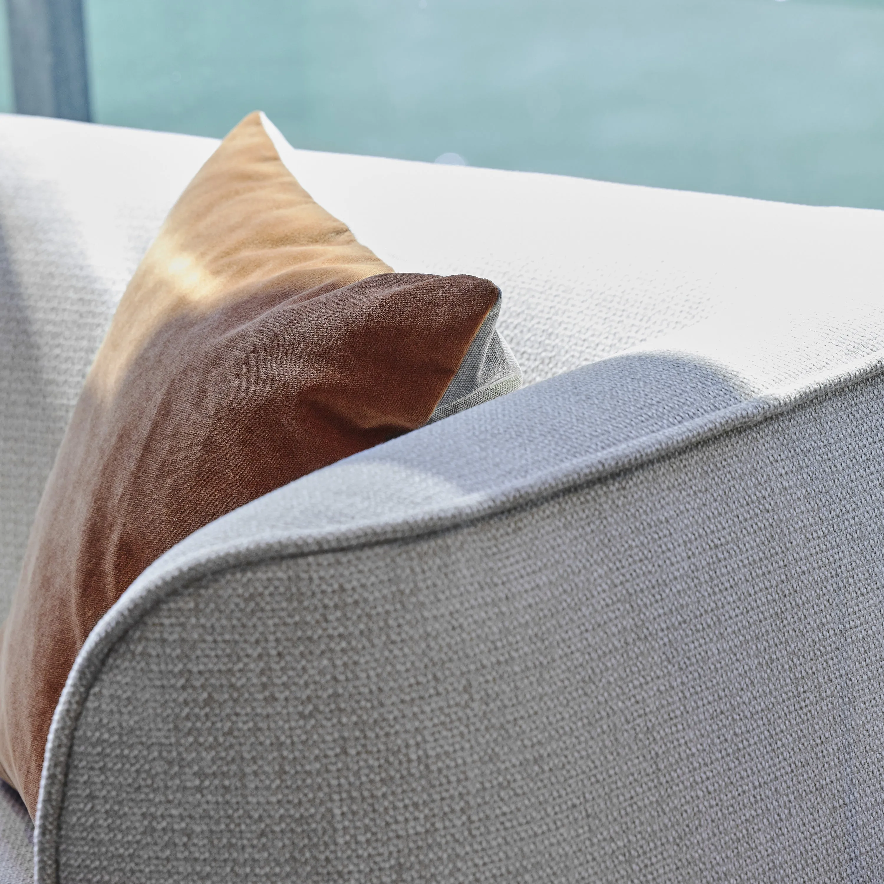Thataway 88" Sofa