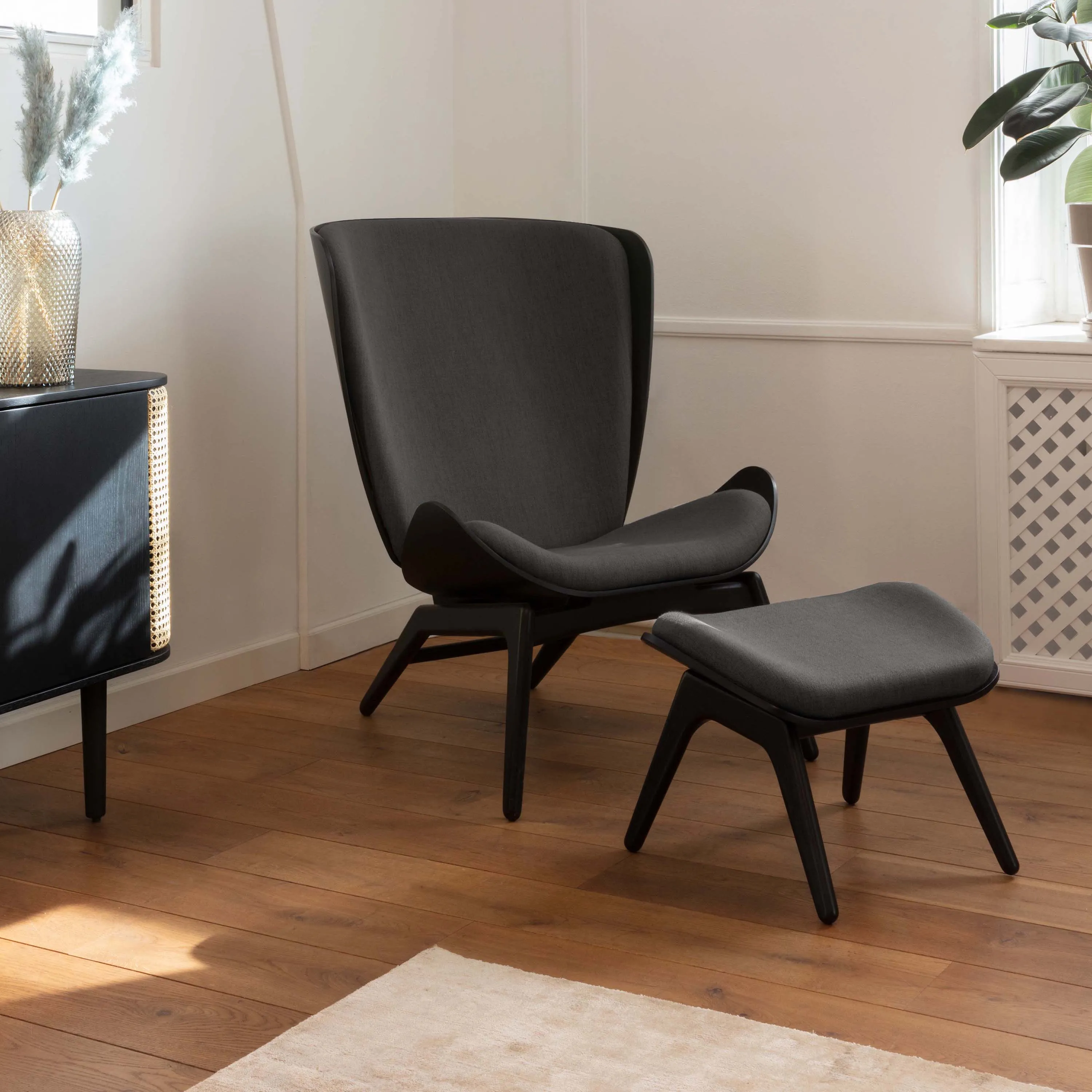 The Reader Ottoman