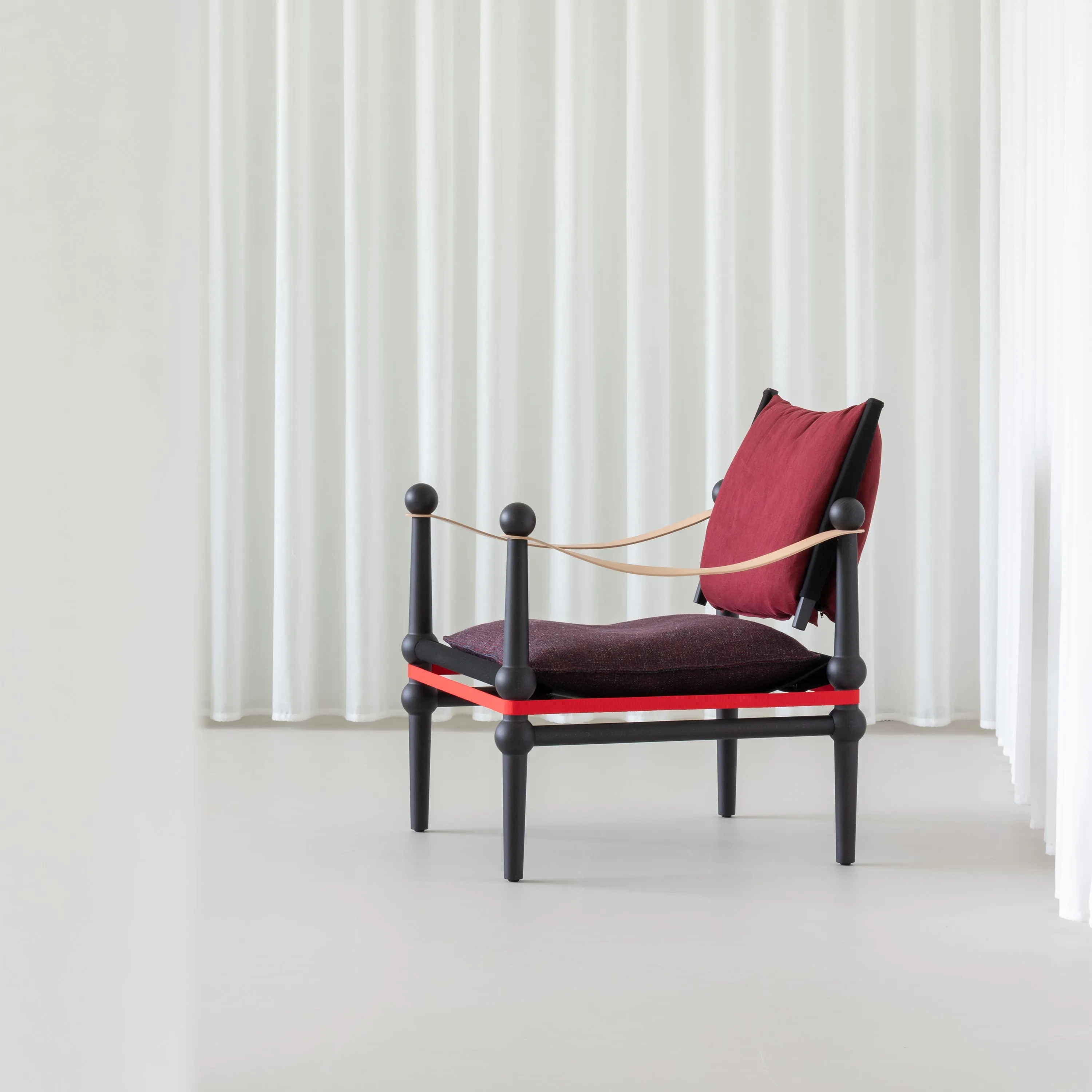 Twain Low Lounge Chair