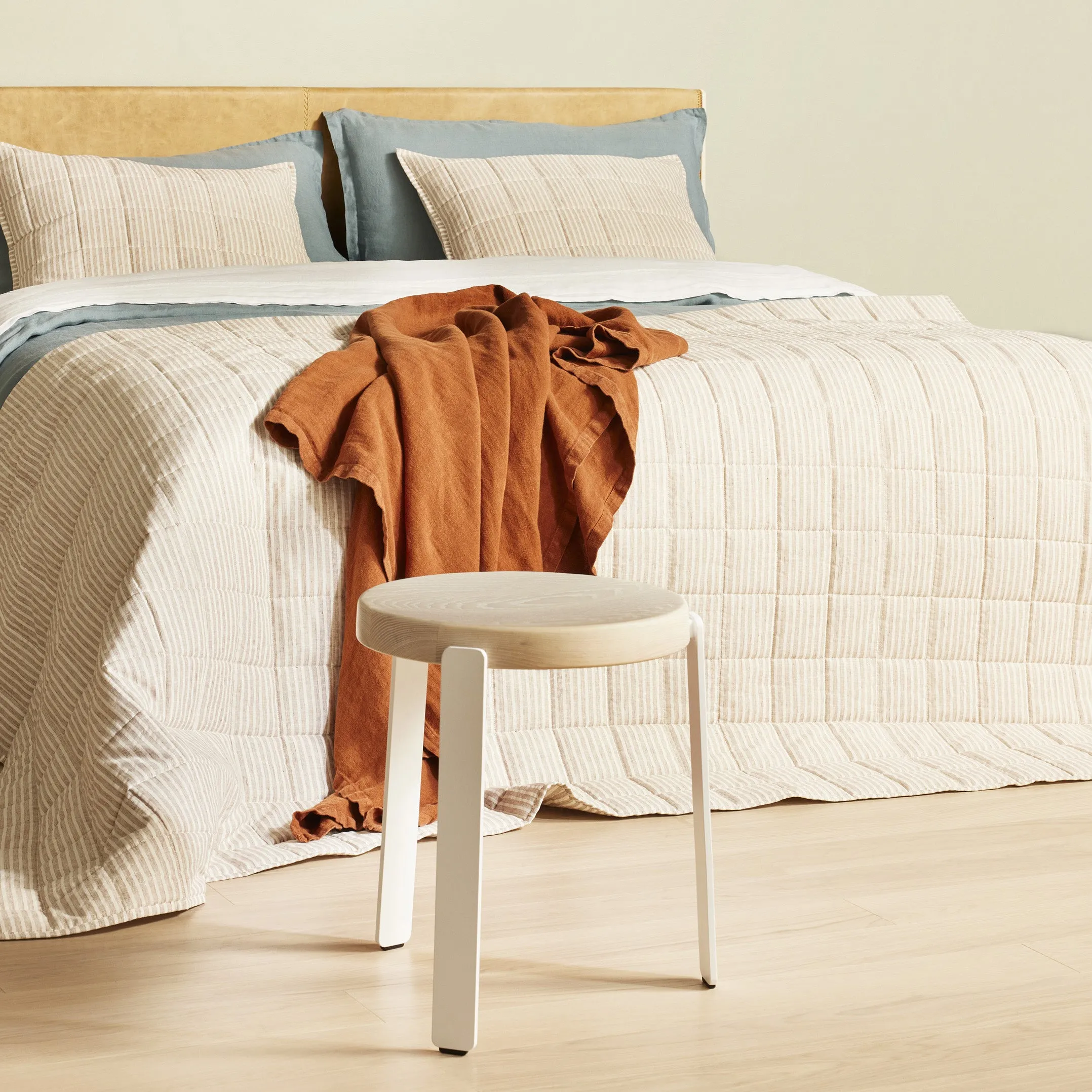 Unit Stool