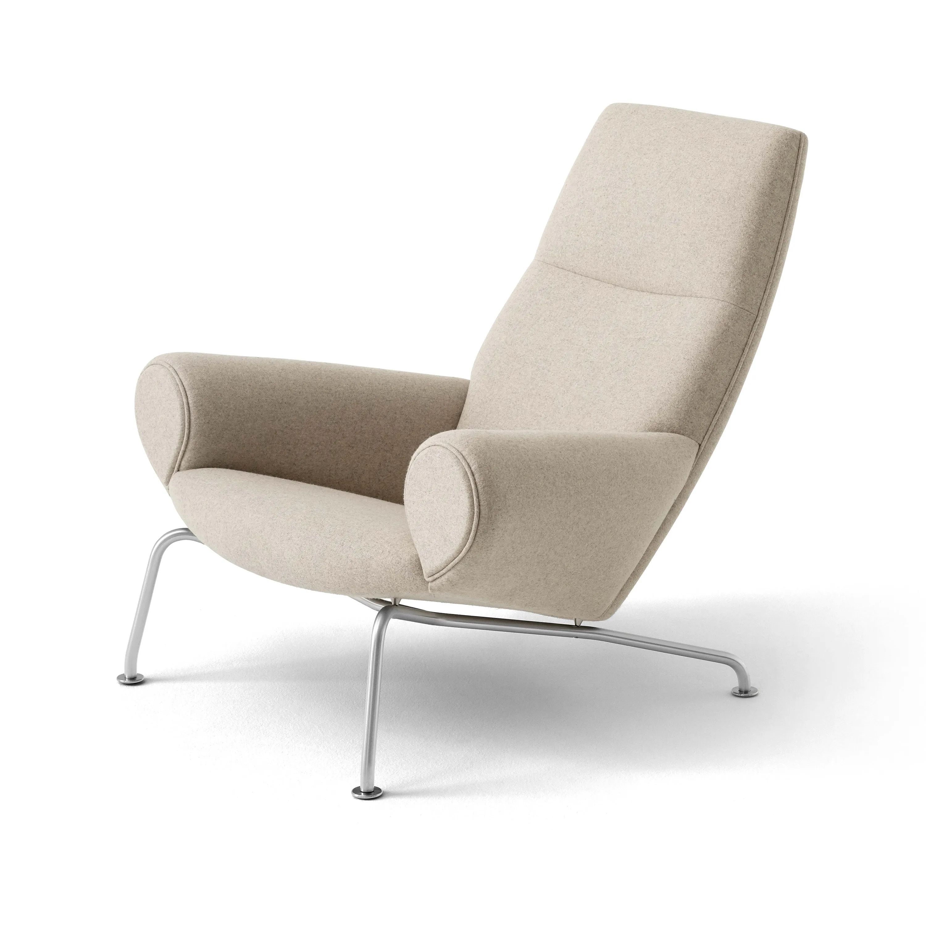 Wegner Queen Lounge Chair