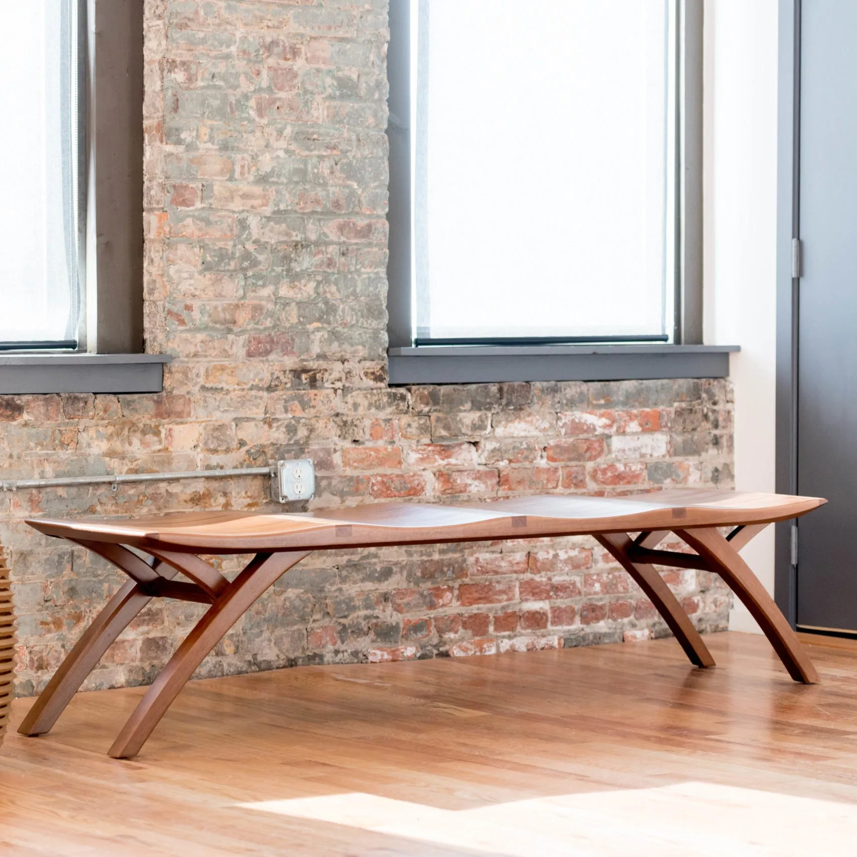 Ylla Bench
